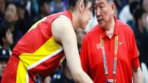 切尔西与埃弗顿第17轮战平，芒特破门布兰斯维特闪电扳平